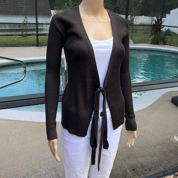 COS Brown 100% Wool Sweater Cardigan. Size XS - Picture 2 of 7